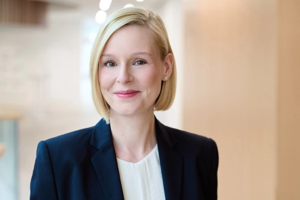 Deniz Serifsoy, Mitglied des Group Executive Leadership Team