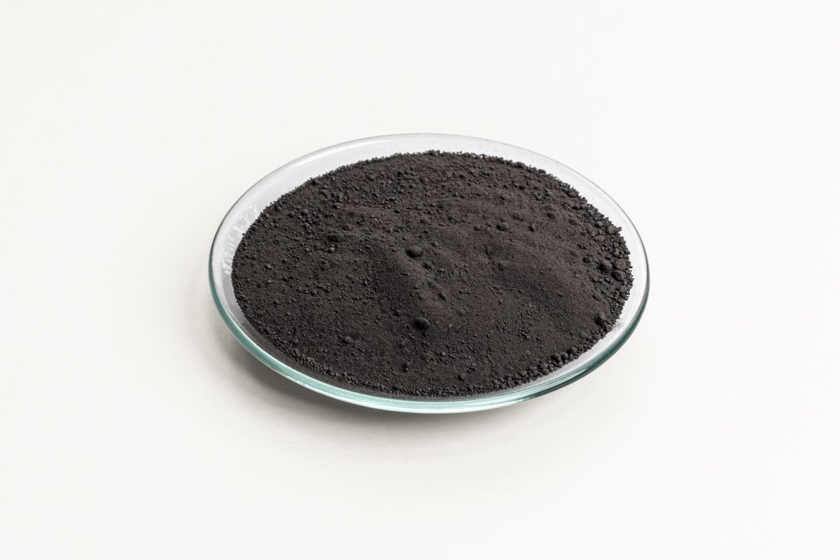 A bowl with the precious metal ruthenium