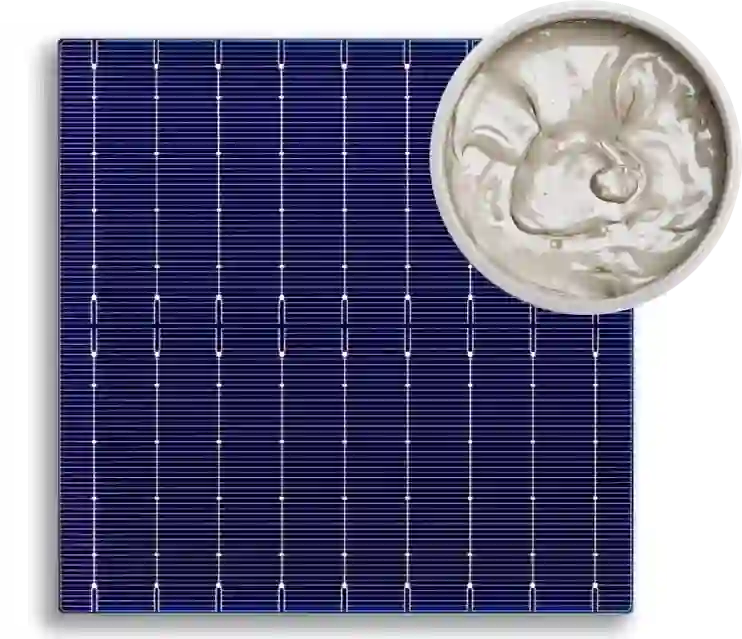 Nahaufnahme einer Solarzelle und Silberpaste