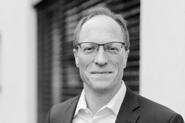 Christoph Hartnig, Heraeus Nexensos Business Development