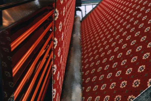 Teppichrücken mit Infrarot verbessert die Produktivität