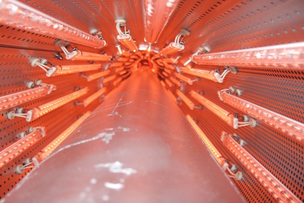 Infrared emitters help build longer pipeline tubes.