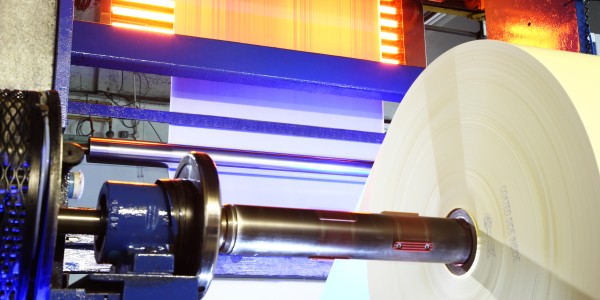 印刷業界での枚葉・オフセット印刷へのUV硬化、IR乾燥技術の活用法